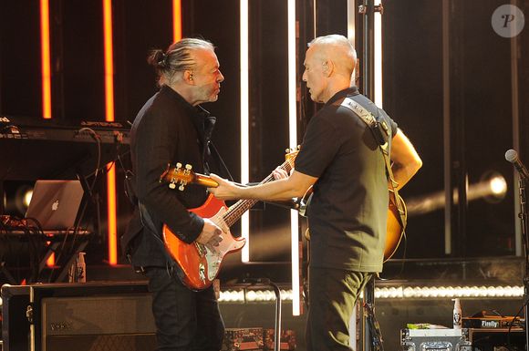 Entre la paternité et ses projets musicaux avec Tears for Fears, Roland Orzabal semble avoir trouvé un nouvel équilibre ! 

Tears For Fears en concert à l'O2 Arena à Londres, le 6 février 2019. AGENCE / BESTIMAGE