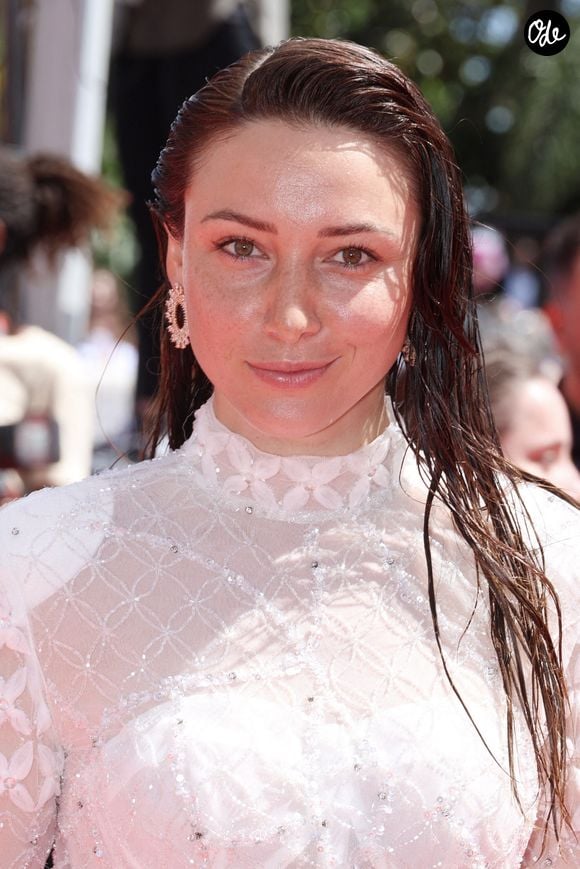 Delphine Wespiser a assisté au tapis rouge et à la projection du film « Zan O Bacheh » à Cannes, en France, le 22 mai 2025, dans le cadre du Festival de Cannes. Photo de Jérôme Domine/ABACAPRESS.COM