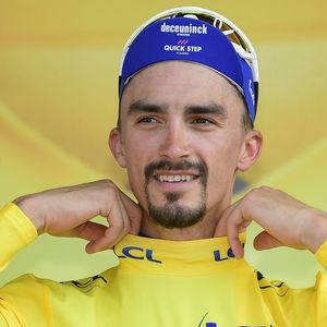 Un cadre de rêve pour l'ancien maillot jaune, qui peut s'y entraîner au calme.


Julian Alaphilippe (FRA) Deceuninck - Quick Step - Tour de France 2019 - Etape 16 - Nîmes le 23 juillet 2019. © Vereecken/Panoramic/Bestimage