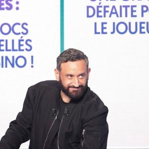 Exclusif - Cyril Hanouna, sur le plateau de l’émission « TPMP » présentée par C.Hanouna et diffusée en direct sur C8, Paris, France, le 20 février 2025. © Jack Tribeca / Bestimage