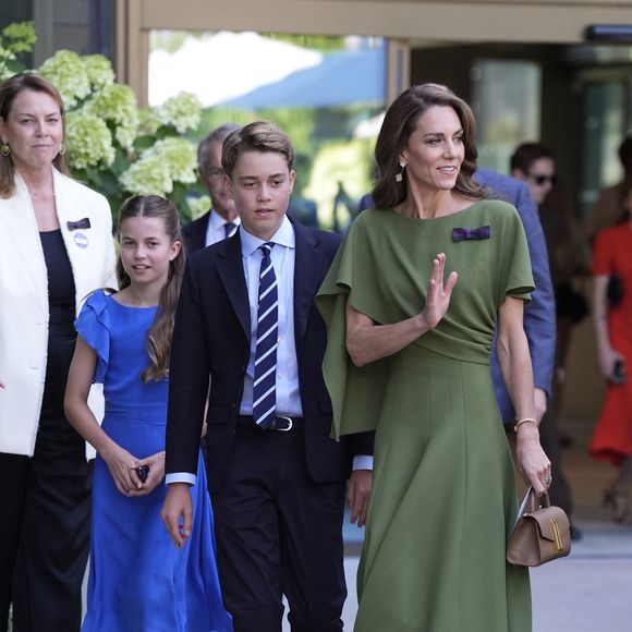La princesse Charlotte, le prince George et Kate Middleton à Wimbledon, le 12 juillet 2026.

© Andrew Matthews / Bestimage