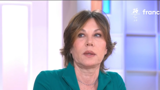"C'est vraiment particulier" : Mathilde Seigner en dit plus sur les ambitions professionnelles de son fils Louis, 18 ans