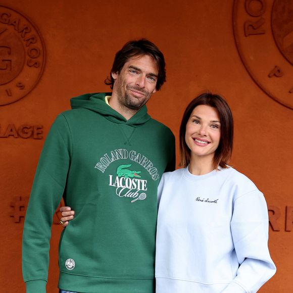 Camille Lacourt et sa compagne Alice Detollenaere - Célébrités au village des Internationaux de France de tennis de Roland Garros 2024 à Paris, le 2 juin 2024.

© Jacovides / Moreau / Bestimage