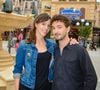 Renan Luce et Lolita Séchan ont vécu une belle histoire ensemble

Renan Luce et Lolita Séchan posent dans les décors de la nouvelle attraction de Disneyland Paris, Ratatouille : L'Aventure Totalement Toquée de Rémy.