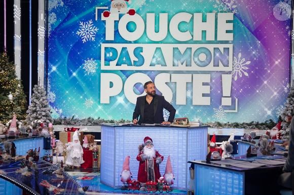 Exclusif - Cyril Hanouna sur le plateau de l'émission "Touche pas à mon poste" (TPMP) diffusée en direct sur C8 le 19 décembre 2024 

© Jack Tribeca / Bestimage