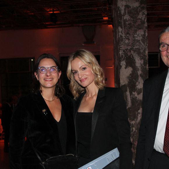 Audrey Crespo-Mara le Dr Manon Allaire, Jean-René Brunetière (Président du comité de Paris de la Ligue contre le cancer) -  31ème Gala de l’Espoir donné au profit de la recherche contre le cancer au théâtre des Champs-Elysée à Paris le 14 octobre 2025. © Philippe Baldini/Bestimage