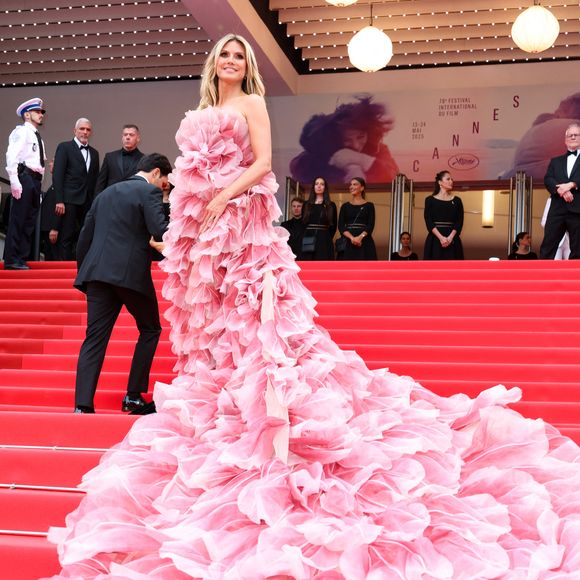 Heidi Klum - Montée des marches du film « Partir un jour » pour la cérémonie d’ouverture du 78ème Festival International du Film de Cannes, au Palais des Festivals à Cannes. Le 13 mai 2025
© Jacovides-Moreau / Bestimage