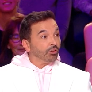 La faute à la note que lui a attribuée Kamel Ouali, juré exceptionnel de l'émission ce soir-là.

Kamel Ouali, juré exceptionnel de "Danse avec les stars", TF1