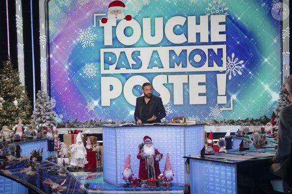 Exclusif - Cyril Hanouna sur le plateau de l'émission "Touche pas à mon poste" (TPMP) diffusée en direct sur C8 le 19 décembre 2024 

© Jack Tribeca / Bestimage