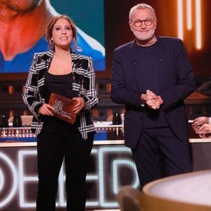 Exclusif - Léa Salamé, Laurent Ruquier sur le plateau de l'émission "On est en direct (OEED)" , présentée par L.Salamé et L.Ruquier, diffusée en direct sur France 2 aux studios Rive Gauche à Paris, France, le 28 mai 2022. © Christophe Clovis/Bestimage