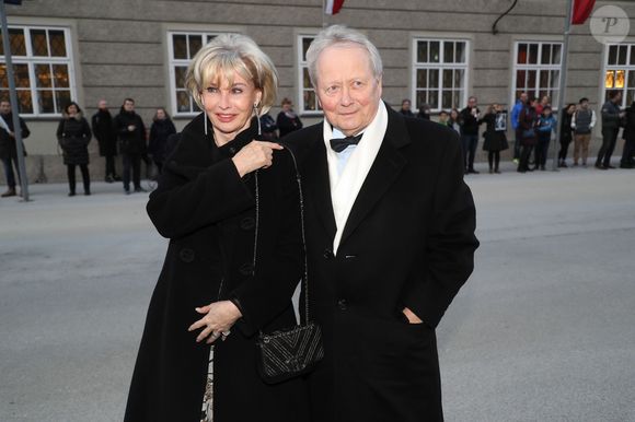 Wolfgang Porsche et Claudia Hübner - Arrivées à la première de l'opéra "Tosca" à Salzbourg. Le 24 mars 2018. Action Press / Bestimage