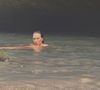 Elle a choisi la France pour ses vacances : Laura Smet se ressource loin de sa maison du Cap-Ferret, elle n'en oublie pas ce qu'il se passe en Gironde