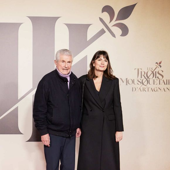 Exclusif - Claude Lelouch et Valérie Perrin - Photocall de l'avant-première du film "Les Trois Mousquetaires : D'Artagnan" aux Invalides à Paris le 21 mars 2023. © Moreau / Jacovides / Guirec / Bestimage