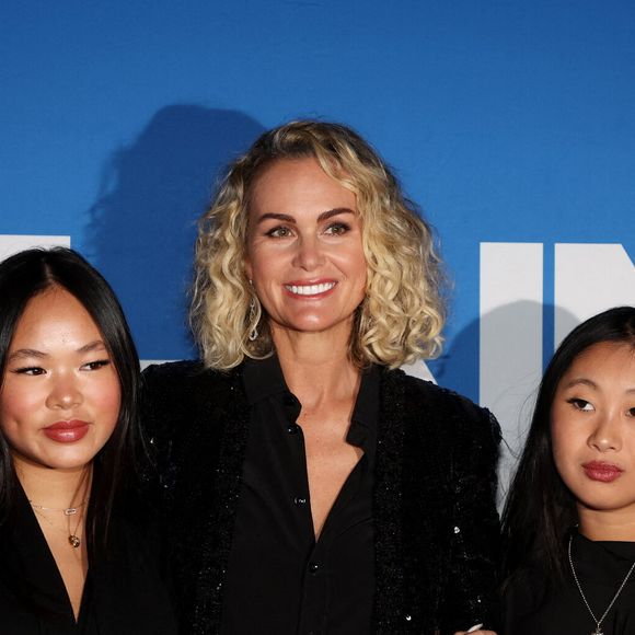Laeticia Hallyday et ses filles Joy et Jade - Photocall du vernissage de l'exposition "Johnny Hallyday, l'exposition" au Palais des Expositions à Paris. Le 21 décembre 2023
© Dominique Jacovides / Bestimage