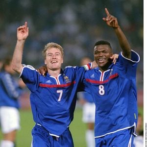 Marcel Desailly est l'ancien coéquipier de Marcel Desailly

Didier Deschamps et Marcel Desailly lors de la finale de l'Euro 2000 remportée par la France contre l'Italie.© "REPORTERS / BESTIMAGEFRANCE