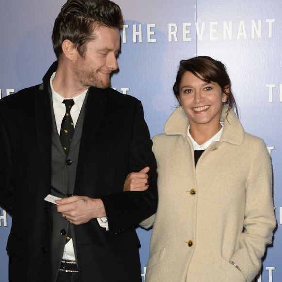 Ainsi que plusieurs membres de l'équipe en charge du tournage ! 

Emma De Caunes avec son mari Jamie Hewlett - Avant-première du film "The Revenant" au Grand Rex à Paris, le 18 janvier 2016. © Coadic Guirec/Bestimage