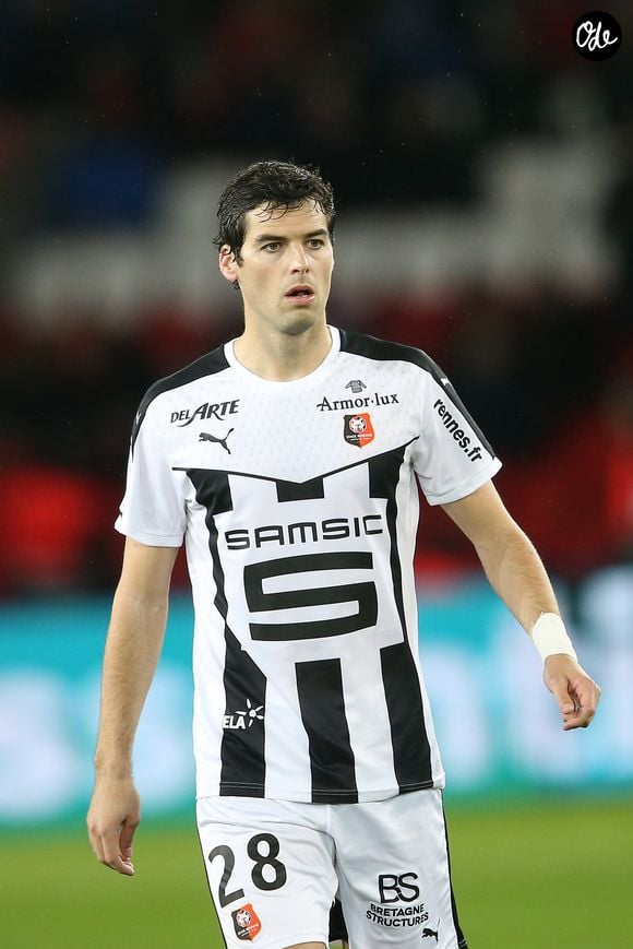 Yoann Gourcuff - People au match de football "PSG - Rennes" au Parc des Princes à Paris. Le 29 avril 2016. © Cyril Moreau / Bestimage