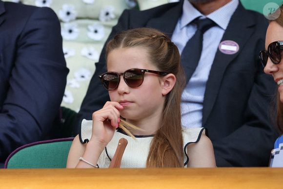 Le prince William et Kate Middleton avec leurs enfants le prince George et la princesse Charlotte dans la loge royale pour la finale du simple messieurs le dernier jour des championnats de tennis de Wimbledon à Londres, Royaume-Uni, le 13 juillet 2025. Photo by Stephen Lock/I-Images/ABACAPRESS.COM