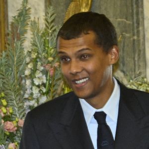 Stromae a été décoré par le roi Philippe de Belgique en tant que Commandeur de l'Ordre de la Couronne à Bruxelles en Belgique le 21 novembre 2024.