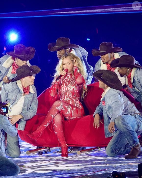 Beyonce Knowles en concert à Los Angeles dans le cadre de sa tournée "Cowboy Carter" le 28 avril 2025. Beyonce a fait monter sur scène ses filles Blue Ivy et Rumi Carter. Backgrid USA / Bestimage