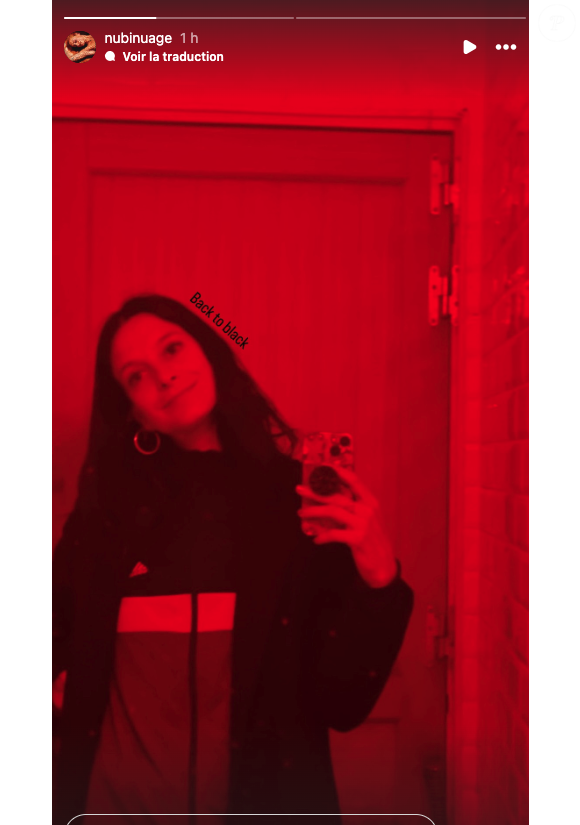 La fille de Lio a partagé un selfie d’elle devant un miroir
