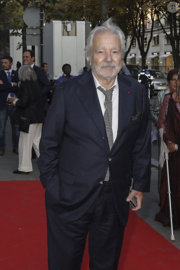 Pierre Arditi arrivant au "Concerto pour la Paix" organisé par Omar Harfouch au Théâtre des Champs Élysées à Paris, France, le 18 Septembre 2024. © Perusseau / Tribeca / Bestimage