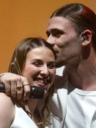 Pierre Garnier & Héléna: les photos de leur séjour à plus de 7000km de la France