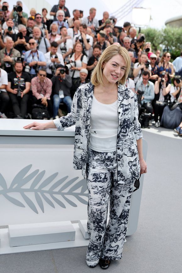 Emilie Dequenne au photocall du jury "Un Certain Regard" lors du 76ème Festival International du Film de Cannes, le 17 mai 2023.
© Dominique Jacovides/Cyril Moreau/Bestimage