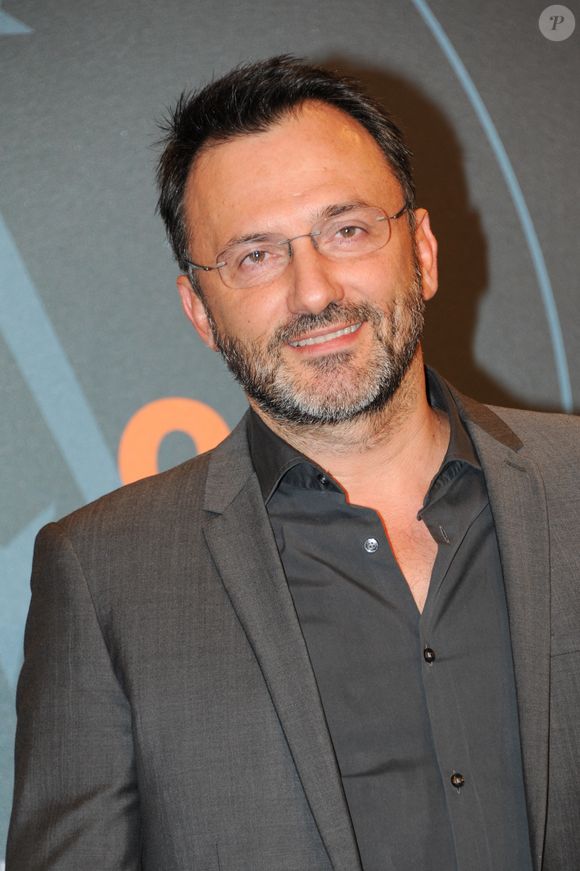 Frederic Lopez lors du 19e Festival du film de comédie de l'Alpe d'Huez, à l'Alpe d'Huez, en France, le 14 janvier 2016. Photo par Mireille Ampilhac/ABACAPRESS.COM