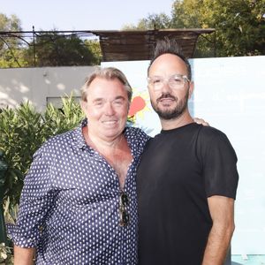 Hervé Pouchol, Jarry (parrain de cette édition) lors de la 6ème édition du tournoi de pétanque caritative Turquoise place des lices au profit pour la deuxième année de l’association soleil d’enfance.
Saint-Tropez, le 10 août 2025.

© Jack Tribeca / Bestimage
