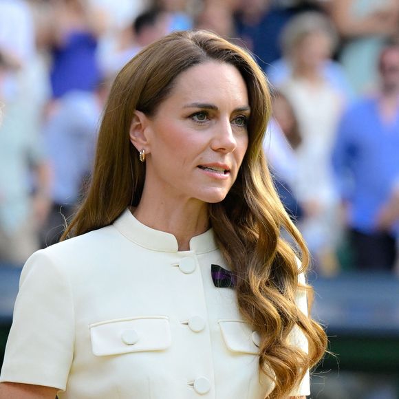 Dans une vidéo publiée sur Instagram ce mercredi 13 août 2025, elle rappelle l'importance des uns des autres et de la nature, 

La princesse Catherine (Kate) Middleton, princesse de Galles lors de la finale dame des internationaux de tennis de Wimbledon le 12 juillet 2025.

© Chryslène Caillaud / PsnewZ/ Bestimage