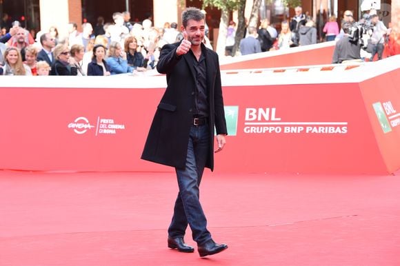 Thierry Neuvic (habillé en Fendi) - Tapis rouge du film "Belle et Sébastien" à Rome, le 17 octobre 2015. © SGP / BESTIMAGE