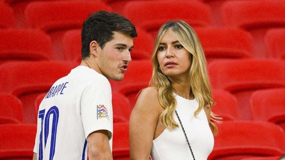 3 500 euros la nuit ! Dylan, le fils de Didier Deschamps, ne se refuse rien pour sa lune de miel à Sumba avec sa femme Mathilde