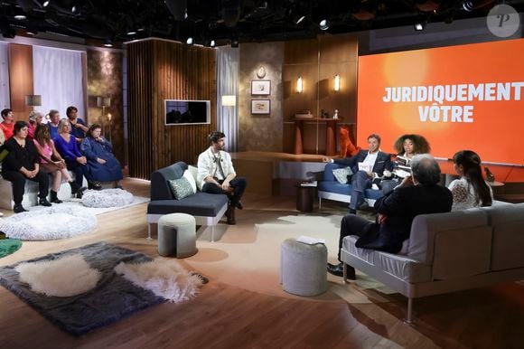 Exclusif - Agustin Galiana sur plateau de la nouvelle émission "Animalement Vôtre" présentée par Bernard Montiel et diffusée le 23 novembre sur France 3

Jack Tribeca / Bestimage