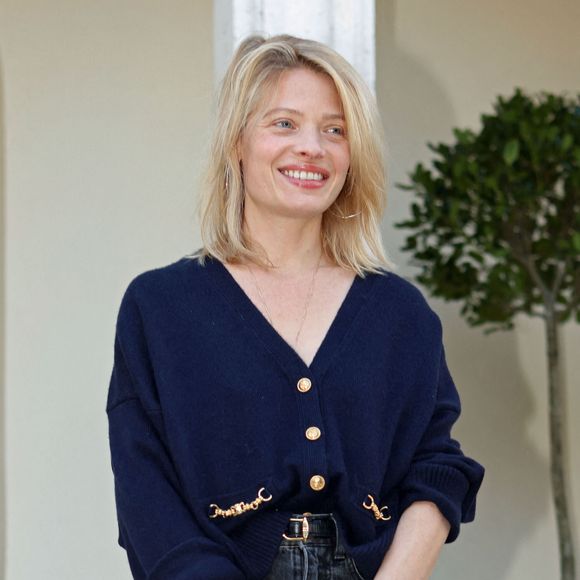 Mélanie Thierry - Photocall du flim "La vraie famille" à l'hôtel Le Renoir lors du Festival du Film de Sarlat le 9 novembre 2021. © Jean-Marc Lhomer/Bestimage