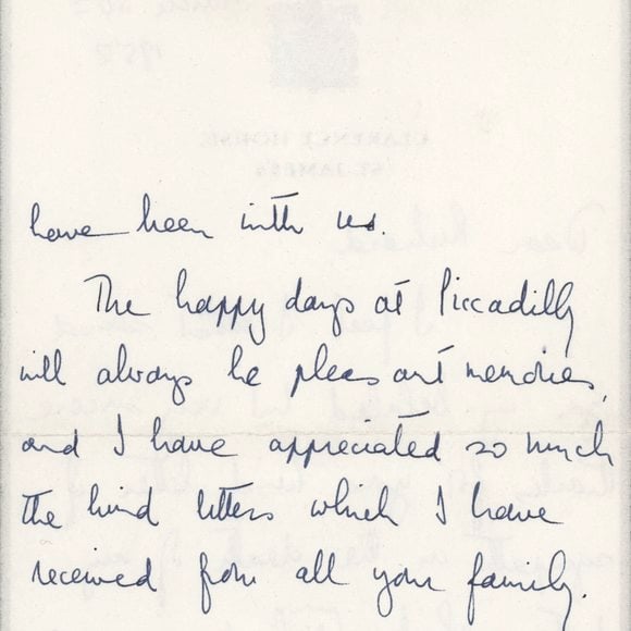 La souveraine précisait en 1986 qu'elle ne pourrait être ouverte qu'en 2085

Une photo datant du 29 octobre 2024 d'une lettre de la reine Élisabeth évoquant la mort de son père est mise aux enchères. Le 3 décembre 2024, à Boston, États-Unis. Photo by RR Auction/SWNS/ABACAPRESS.COM