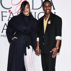 Rihanna et A$AP Rocky sur le tapis rouge des CFDA Fashion Awards 2025 qui se sont déroulés au Musée américain d'histoire naturelle à New York, NY, le 3 novembre 2025. Photo parAnthony Behar/SPUS/ABACAPRESS.COM