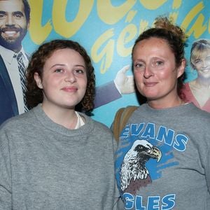 La fille d'Aurore Auteuil s'appelle ainsi Manon, en hommage au film "Manon des sources", dans lequel son père Daniel Auteuil a joué en 1986...

Aurore Auteuil et sa fille Manon Chatras à la 600ème de la Pièce "Une idée géniale" au Théâtre des Variétés à Paris, France. Le 2 Octobre 2024. © Bertrand Rindoff / Bestimage