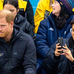 Vancouver, CANADA - Le prince Harry, duc de Sussex, et Meghan Markle, duchesse de Sussex, sont aperçus au Hillcrest Recreation Centre au Canada, soutenant le curling en fauteuil roulant lors des Invictus Games Vancouver Whistler 2025.



Sur la photo : Prince Harry, Meghan Markle Backgrid USA / Bestimage