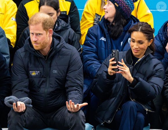 Vancouver, CANADA - Le prince Harry, duc de Sussex, et Meghan Markle, duchesse de Sussex, sont aperçus au Hillcrest Recreation Centre au Canada, soutenant le curling en fauteuil roulant lors des Invictus Games Vancouver Whistler 2025.



Sur la photo : Prince Harry, Meghan Markle Backgrid USA / Bestimage