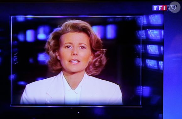 Capture d'écran de la dernière présentation du journal télévisé de Claire Chazal sur TF1 le 13 septembre 2015. AGENCE / BESTIMAGE