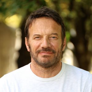 Samuel Le Bihan a déménagé dans une ville connue pour sa population particulière

Samuel Le Bihan - Photocall du jury de la 17ème édition du Festival du Film Francophone (FFA) de Angoulême. © Coadic Guirec / Bestimage