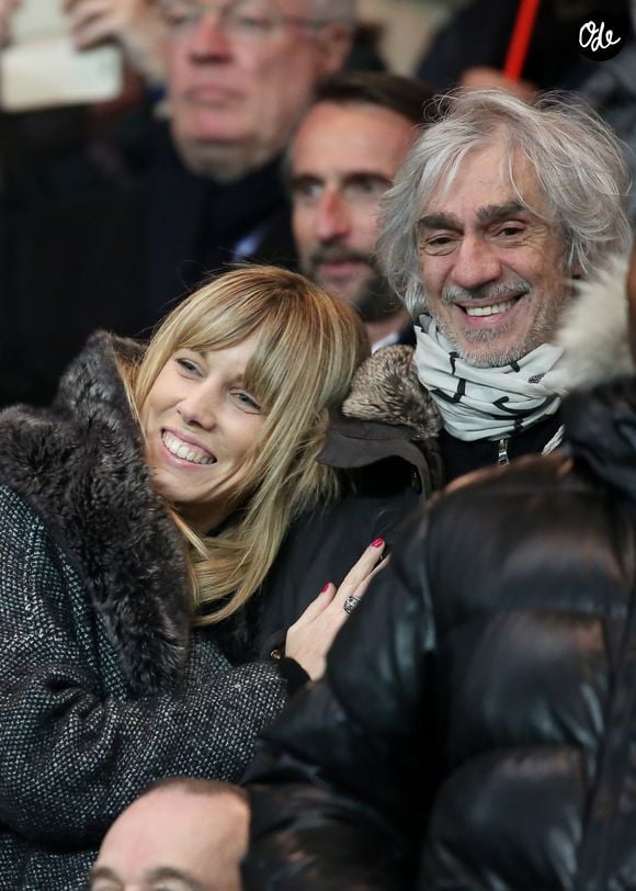 Louis Bertignac et Laetitia Brichet au Parc des Princes à Paris le 4 mars 2015.

DOMINIQUE JACOVIDES / BESTIMAGE