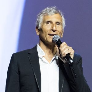 Nagui a dédié la 600e de Taratata à son collaborateur Rémy Grangier, disparu à 46 ans.

Nagui sur la scène du Gala de la Fondation Recherche Alzheimer placée sous le signe de l’émotion et du partage avec un concert unique sur le thème "2 générations chantent pour la 3ème" à l’Olympia. © Olivier Borde - Bertrand Rindoff/Bestimage