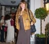 Lou Doillon est sortie de sa discrétion qu'on lui connaît si bien !

Lou Doillon à Paris pendant la fashion week  Haute Couture Automne/Hiver 2025-2026.

© Yehiel Chekroune / Bestimage