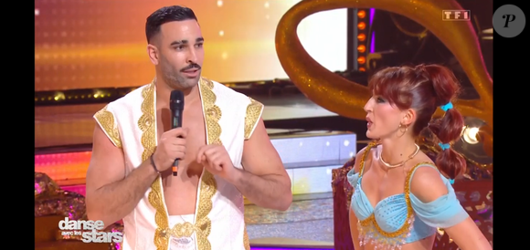 Adil Rami, en Aladdin, et sa partenaire Ana Riera lors du quatrième prime de "Danse avec les stars" sur TF1