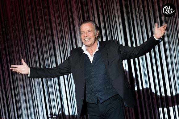 Michel Leeb se produit dans son one-man-show « Michel Leeb - 40 ans » au Casino de Paris, le 14 décembre 2017. Photo de Nasser Berzane/ABACAPRESS.COM