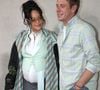 Les deux garçons portaient des tenues sur mesure inspirées de la dernière collection Dior, signée Jonathan Anderson, nouveau directeur artistique de la maison. 

Rihanna et Jonathan Anderson (Styliste Dior) posent à la suite du Défilé de mode Dior Homme, Collection Printemps / Été 2026, Front Row, dans le cadre de la Fashion Week de Paris, France, le 27 Juin 2025. 

© Olivier Borde / Bertrand Rindoff / Bestimage