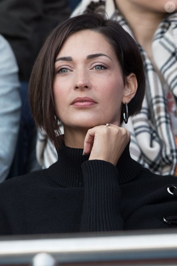 Sheryfa Luna dans les tribunes lors du match de ligue 1 "PSG - Angers (2-0)" au Parc des Princes. Paris, le 14 mars 2018.