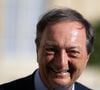 Il explique que chaque enfant a reçu, en net, l’équivalent d’un supermarché dans la succession familiale.

Michel-Édouard Leclerc, président du comité stratégique du leader français de la grande distribution E.Leclerc, arrive pour une réunion avec la "French Electricity Team", destinée à faire avancer l’électrification de la France dans les années à venir, au palais de l’Élysée à Paris. © Raphaël Lafargue / Pool / Bestimage